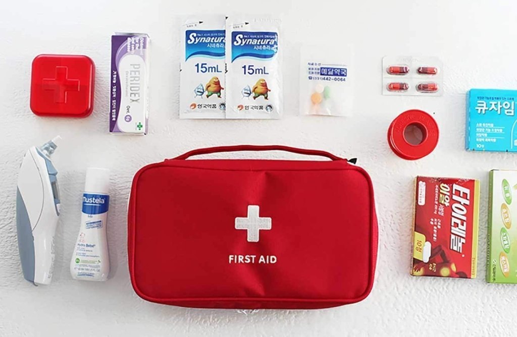 First Aid Travel Medicine Pouch Travelling Bags